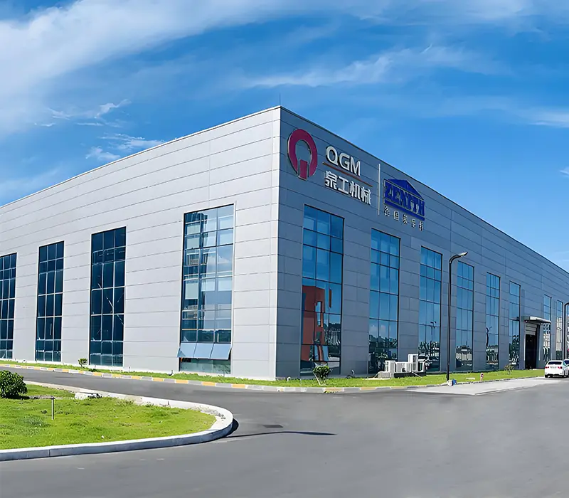 معلومات عنا